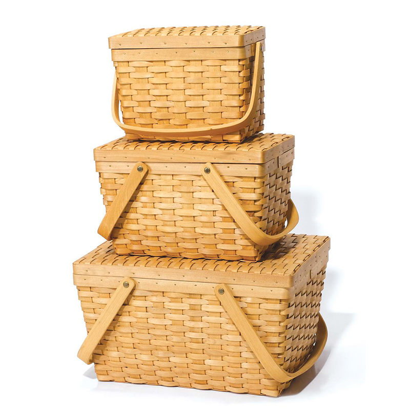 What should we pay attention to when optimizing internal links?